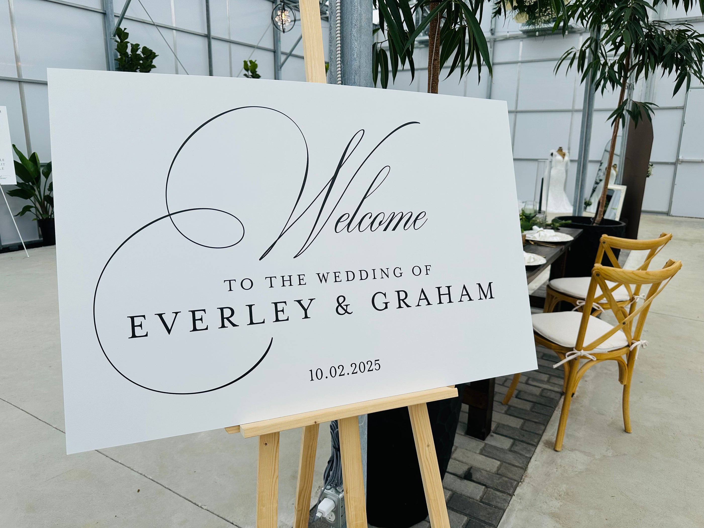 🤍 Everley Collection — Elegant Script Wedding Welcome Sign