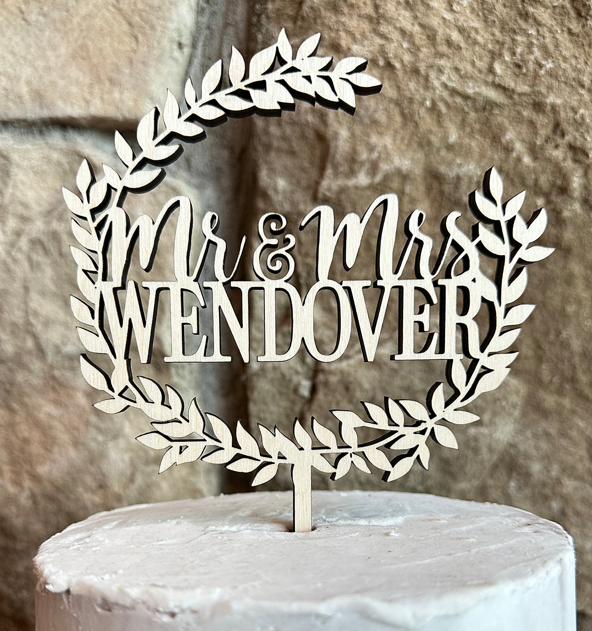Mr & Mrs Wreath Caketop, Wedding Caketopper
