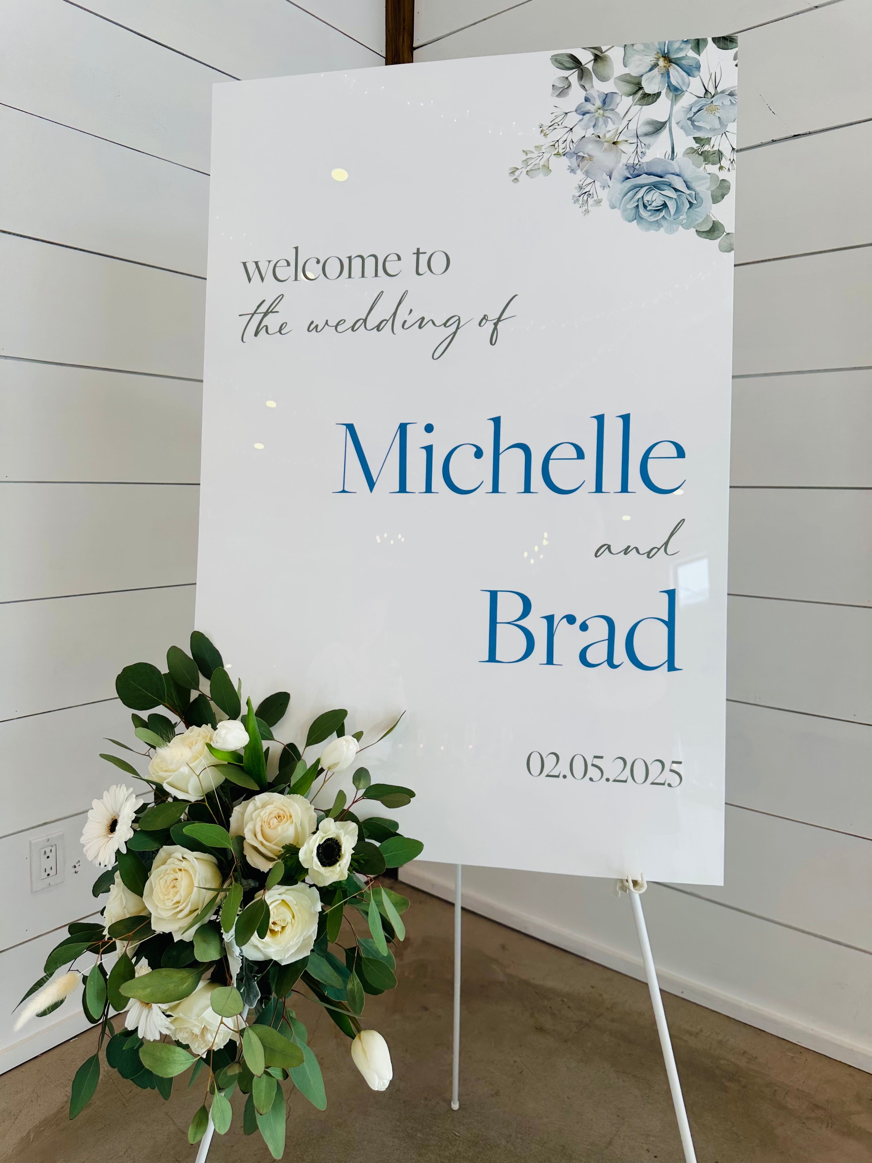 🤍 Michelle & Brad — White Acrylic Wedding Welcome Sign